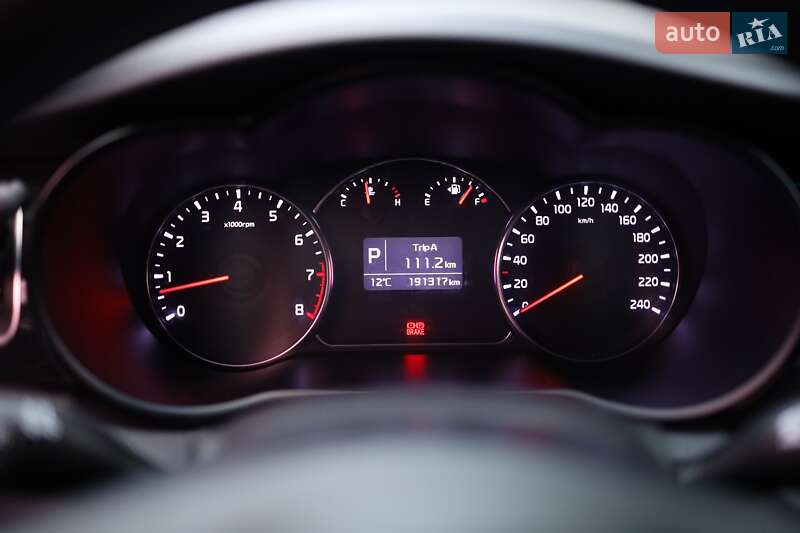 Микровэн Kia Carens 2017 в Киеве фото 23 Микровэн Kia Carens 2017 в Киеве