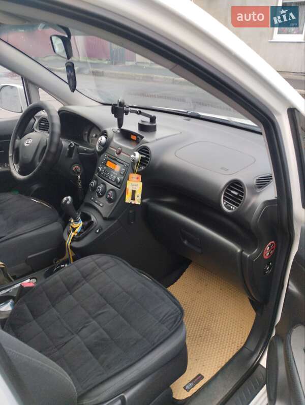 Минивэн Kia Carens 2007 в Хмельницком фото 6 Минивэн Kia Carens 2007 в Хмельницком
