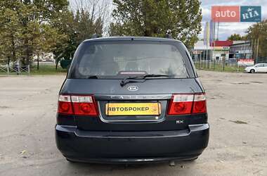 Минивэн Kia Carens 2005 в 