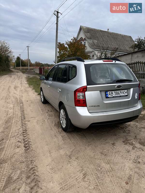 Минивэн Kia Carens 2009 в Гайсине фото 8 Минивэн Kia Carens 2009 в Гайсине