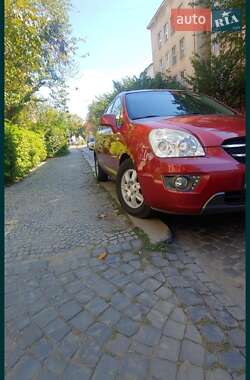 Минивэн Kia Carens 2006 в  фото 11 Минивэн Kia Carens 2006 в