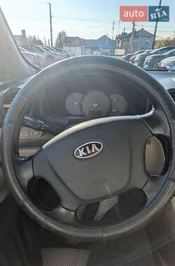 Минивэн Kia Carens 2007 в 