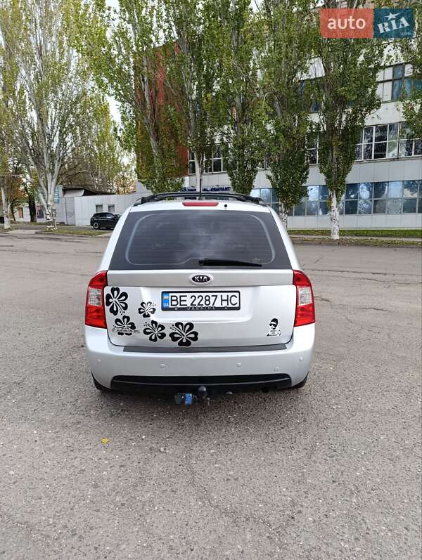 Минивэн Kia Carens 2007 в Николаеве фото 9 Минивэн Kia Carens 2007 в Николаеве
