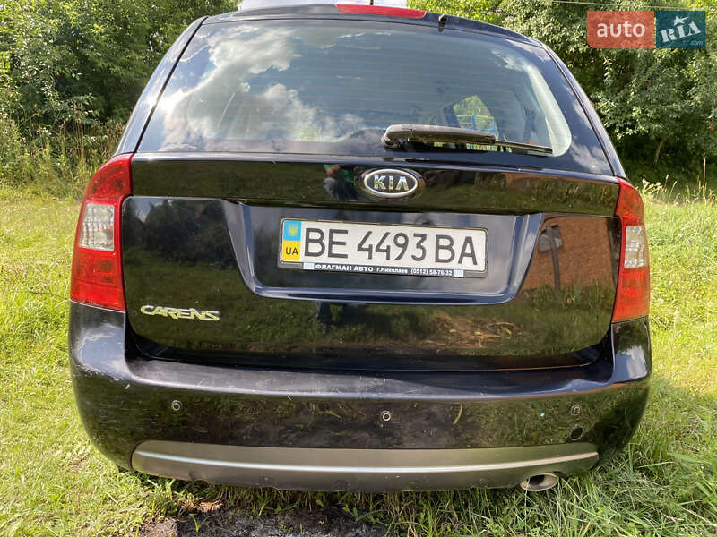 Мікровен Kia Carens 2011 в Івано-Франківську