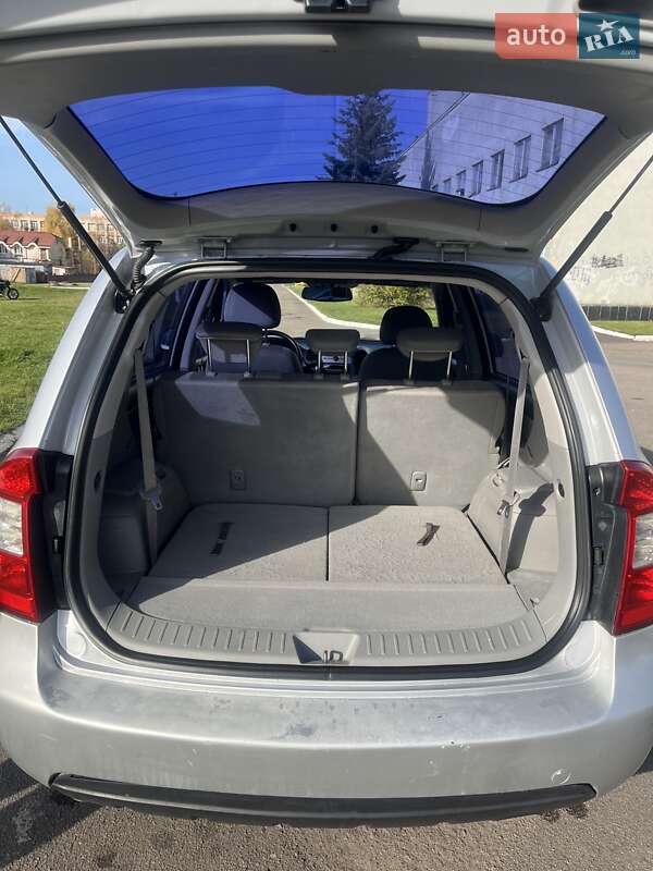 Мінівен Kia Carens 2008 в Рівному