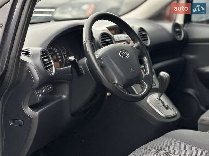 Мінівен Kia Carens 2008 в Києві