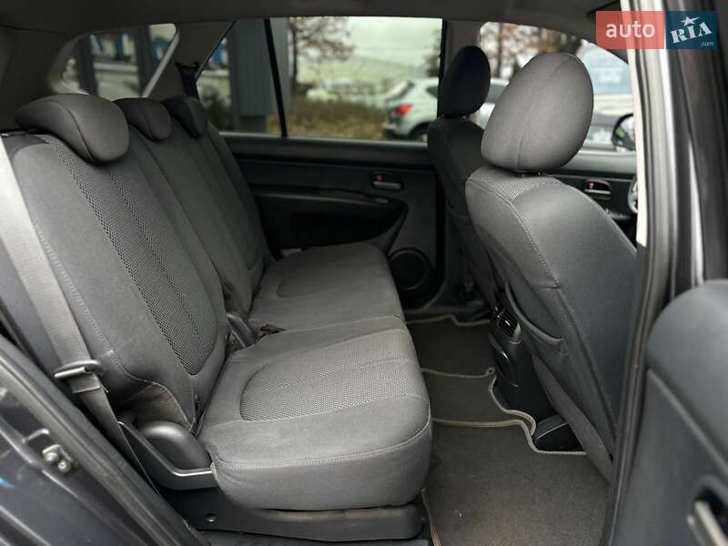 Мінівен Kia Carens 2008 в Києві