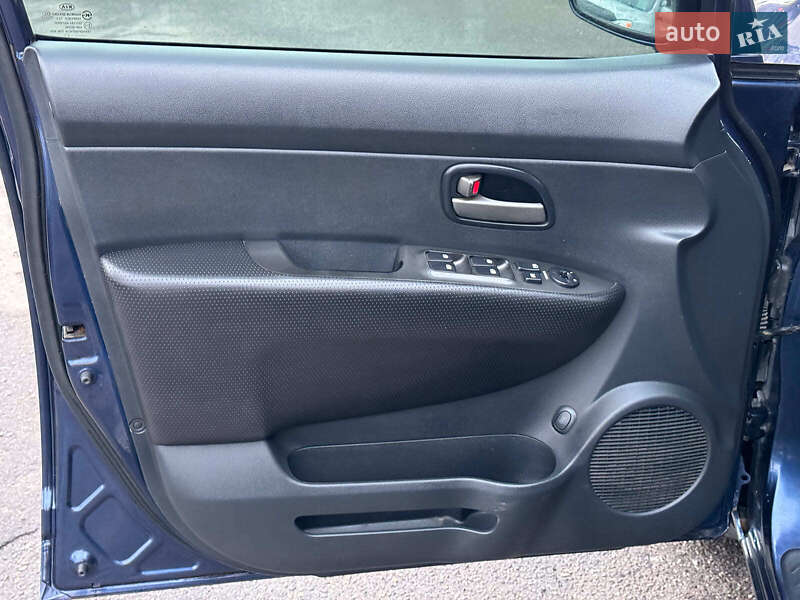 Минивэн Kia Carens 2007 в Виннице фото 12 Минивэн Kia Carens 2007 в Виннице