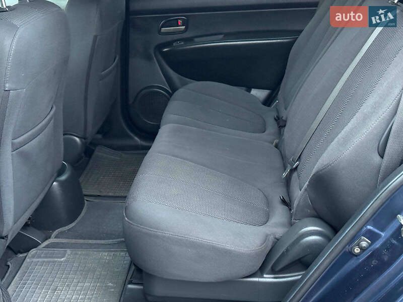 Минивэн Kia Carens 2007 в Виннице фото 16 Минивэн Kia Carens 2007 в Виннице