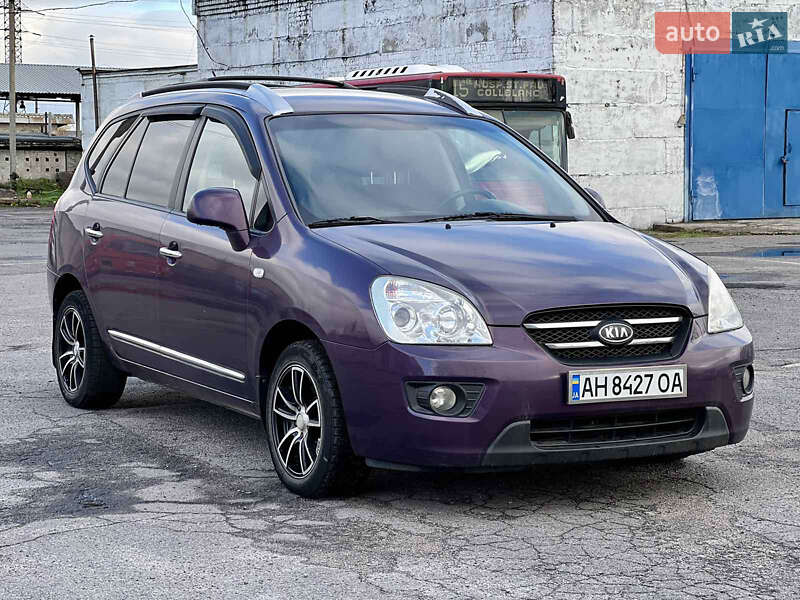 Kia Carens 2008