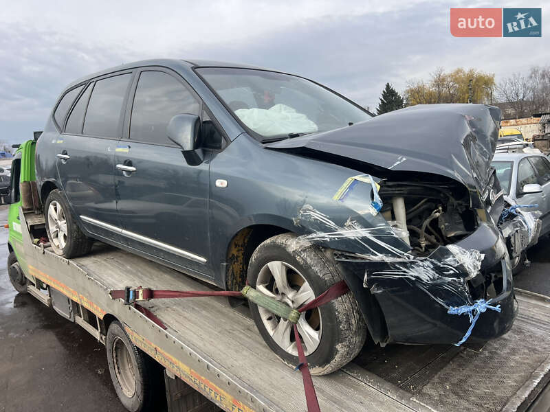 Мінівен Kia Carens 2008 в Житомирі