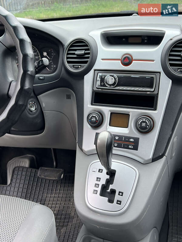 Минивэн Kia Carens 2008 в Белозерье