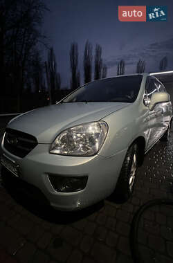 Минивэн Kia Carens 2007 в Кременчуге