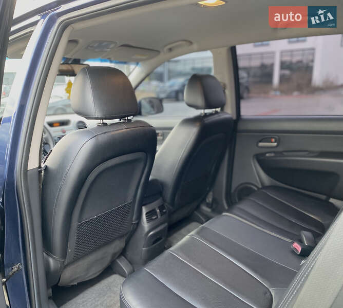 Минивэн Kia Carens 2008 в Житомире