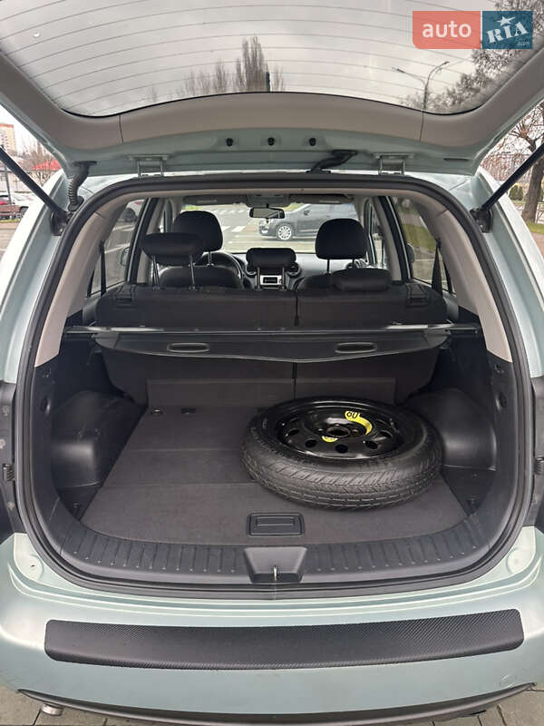 Минивэн Kia Carens 2007 в Хмельницком