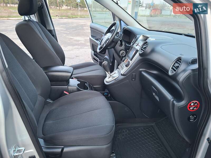 Микровэн Kia Carens 2010 в Николаеве