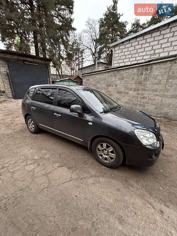 Мінівен Kia Carens 2008 в Києві