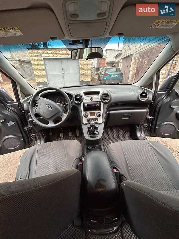 Мінівен Kia Carens 2008 в Києві