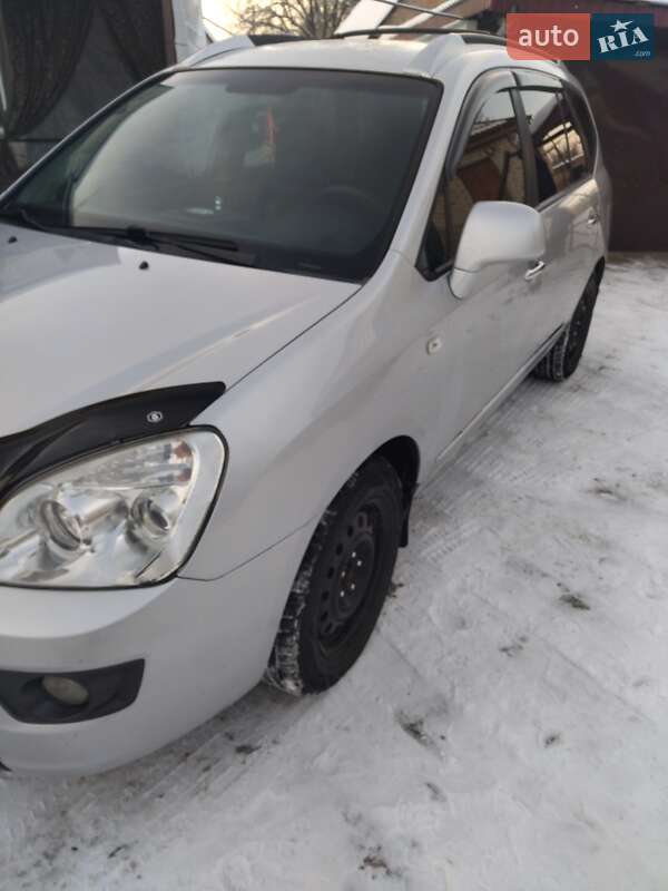 Мінівен Kia Carens 2007 в Смілі