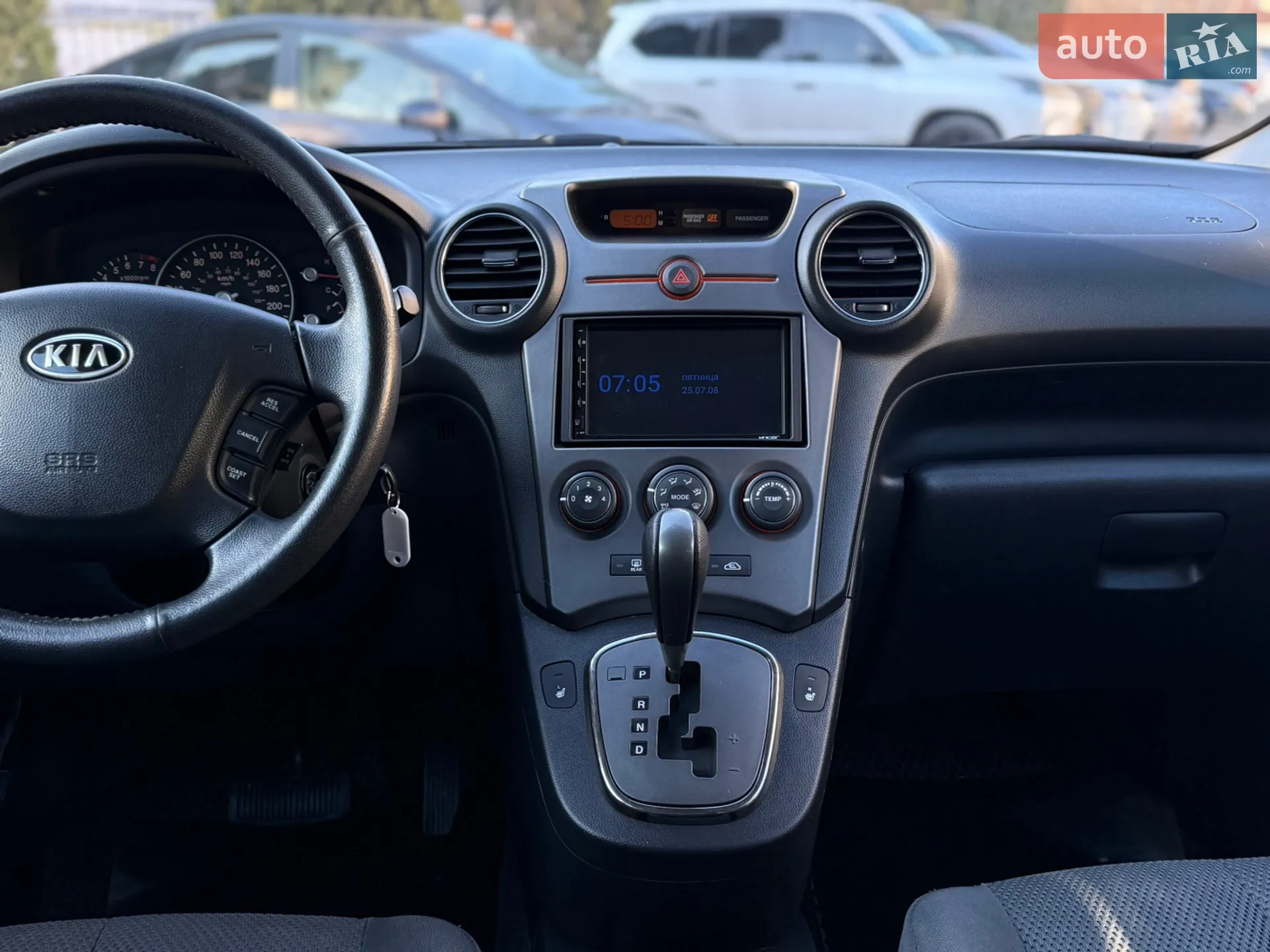 2012 Kia Carens - мініатюра 40
