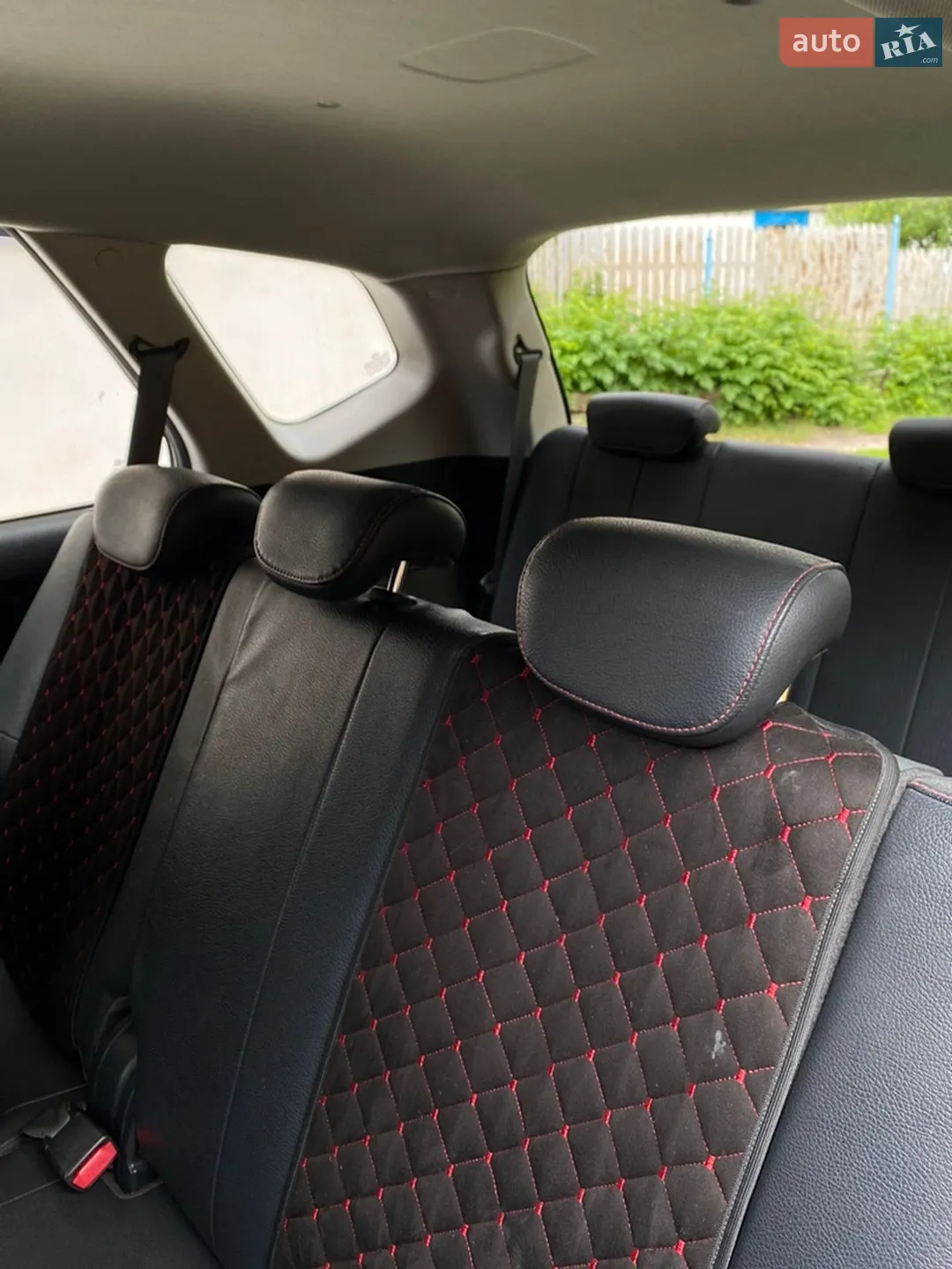 2010 Kia Carens - мініатюра 9