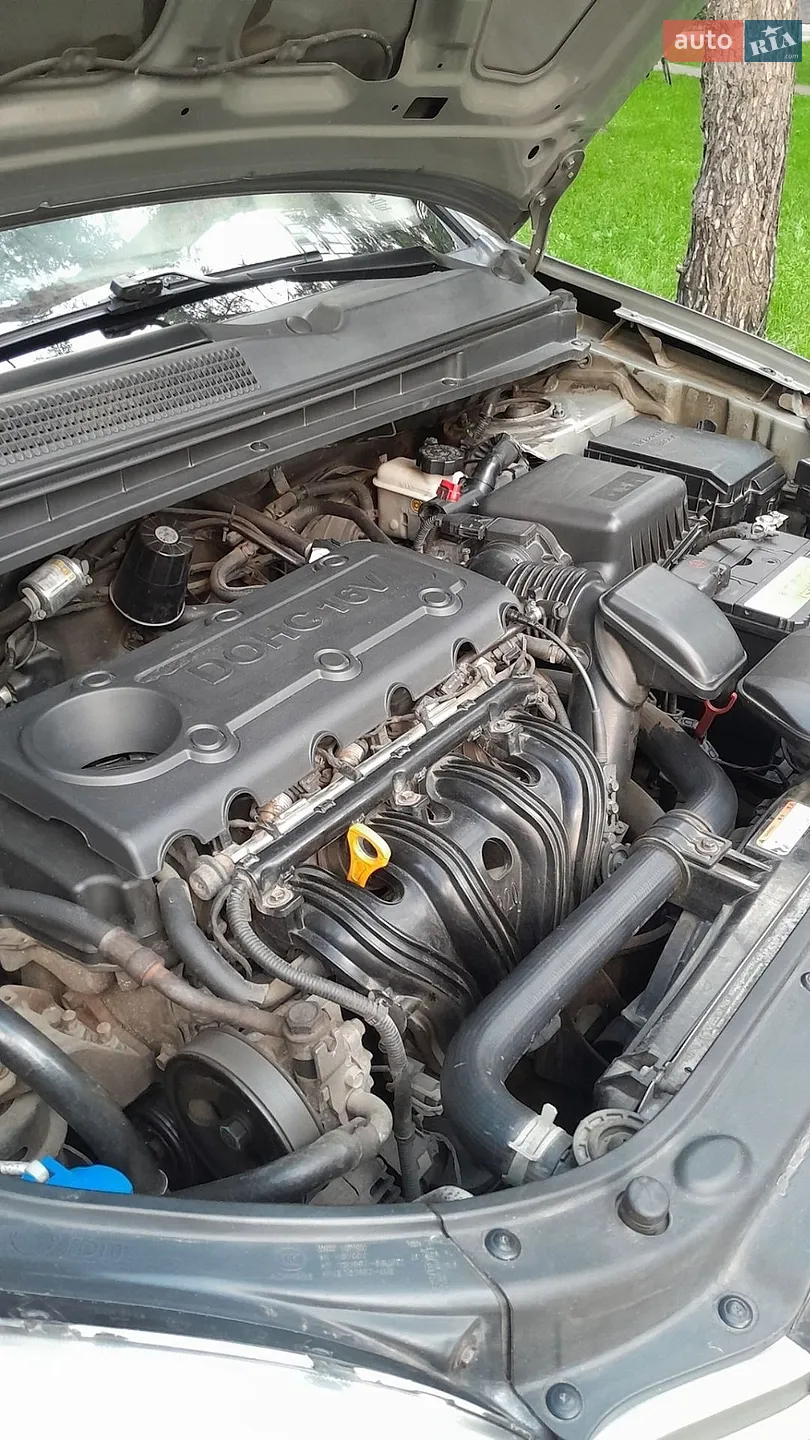 2010 Kia Carens - мініатюра 33