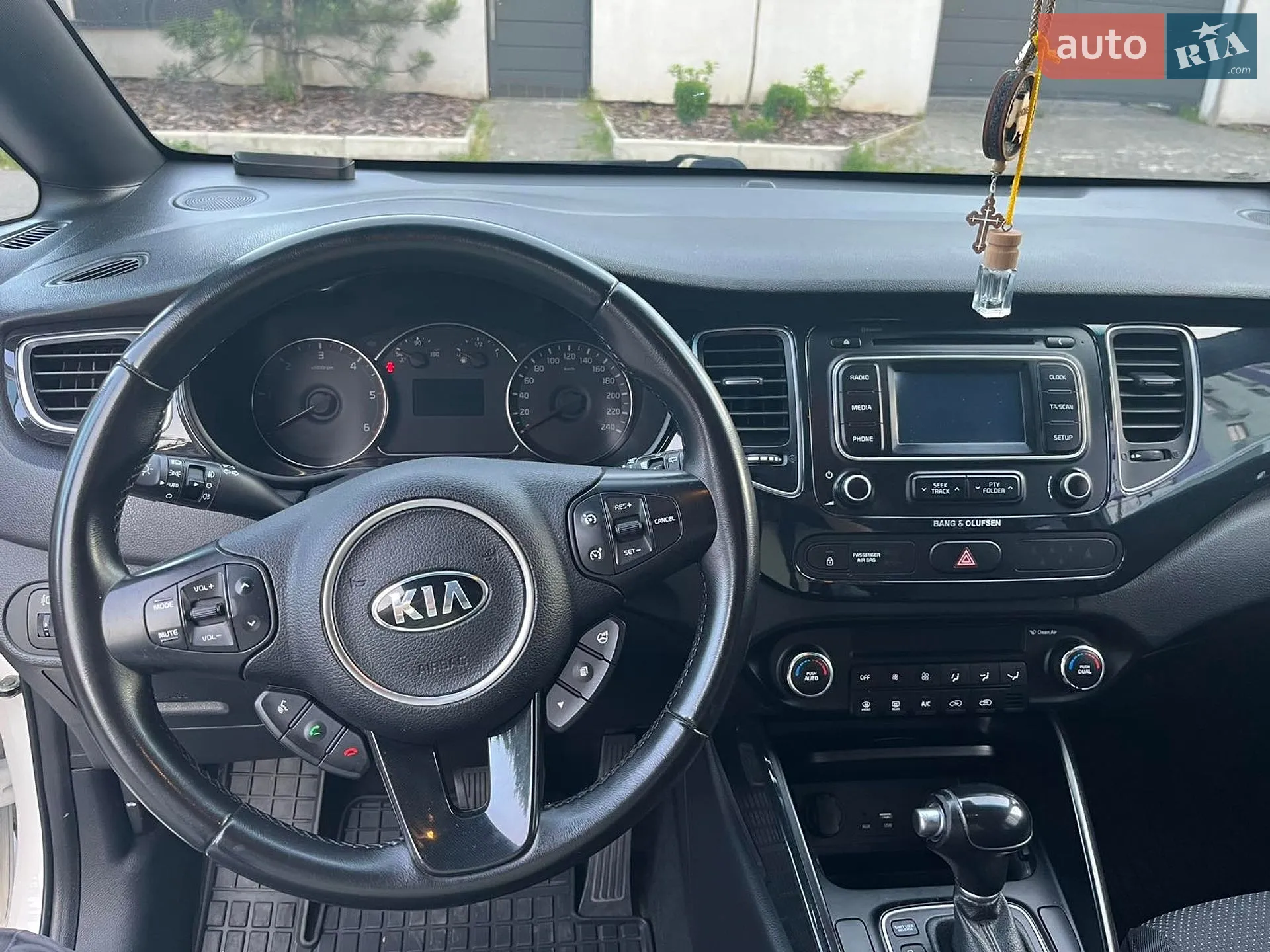 2016 Kia Carens - мініатюра 11