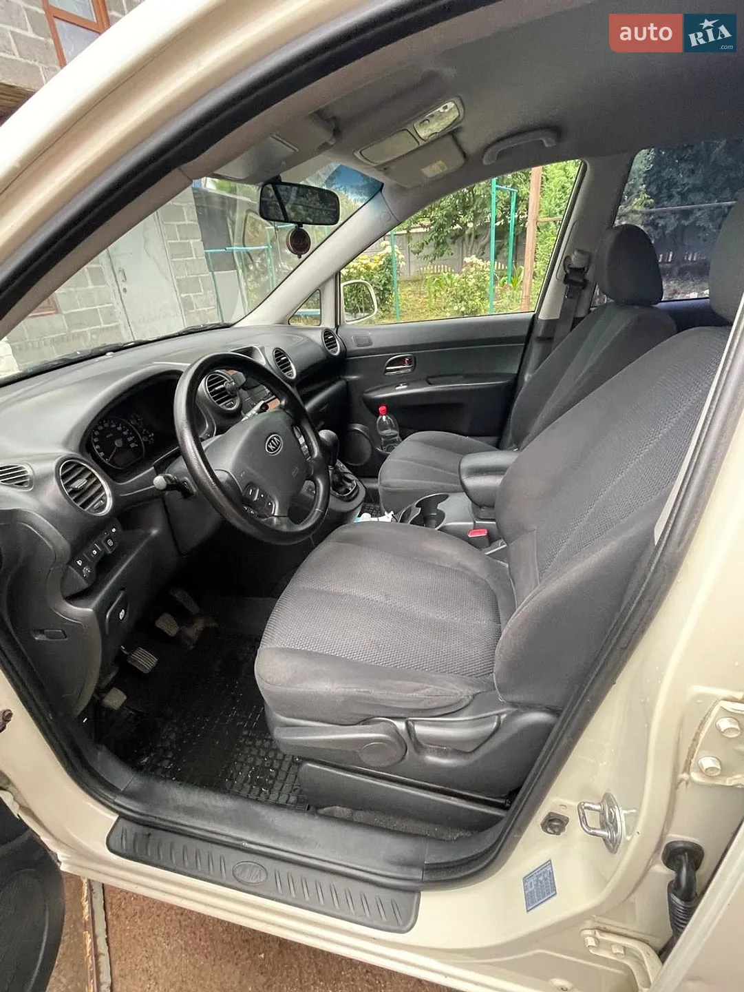 2011 Kia Carens - мініатюра 6