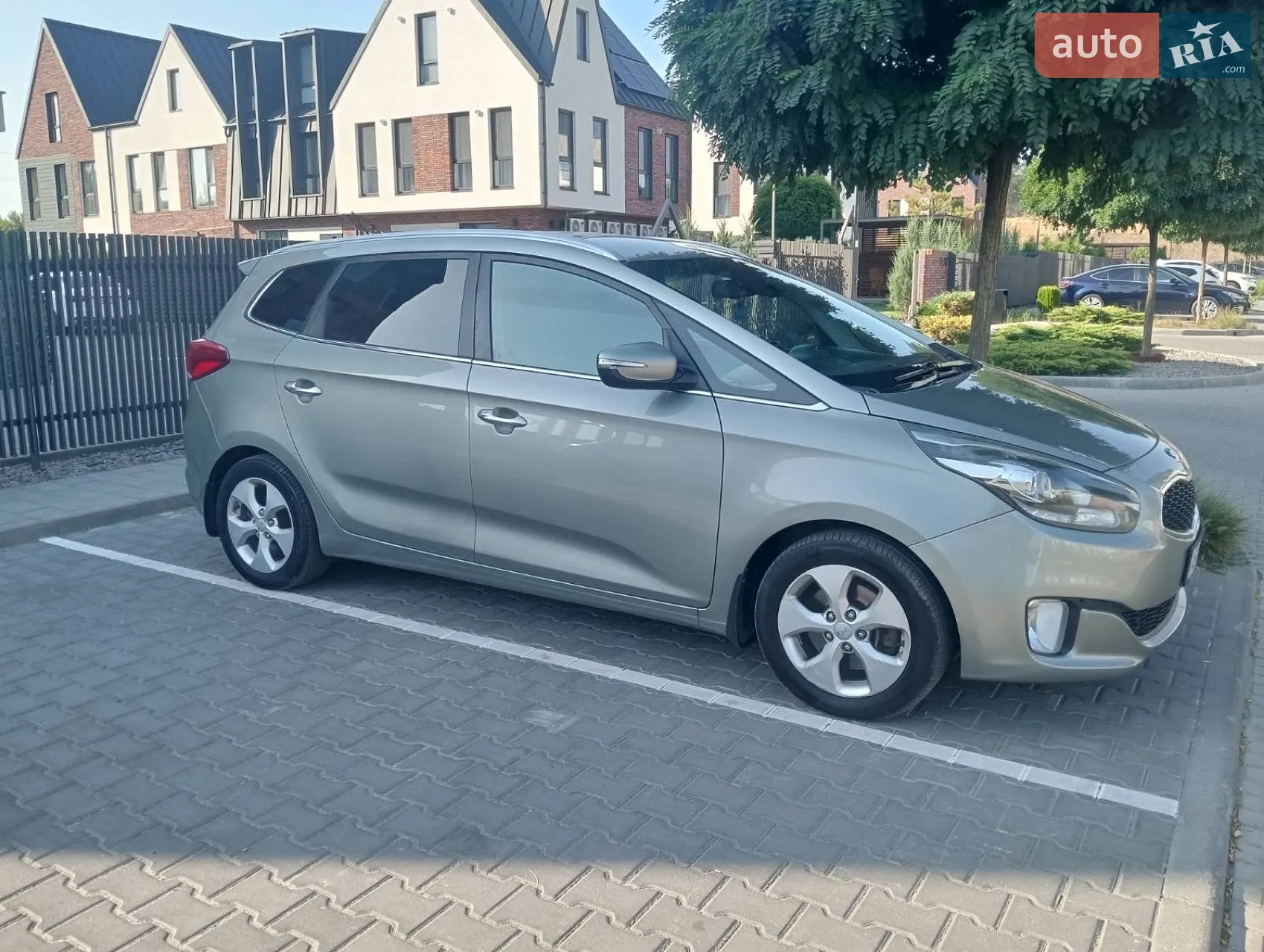 2014 Kia Carens - мініатюра 8