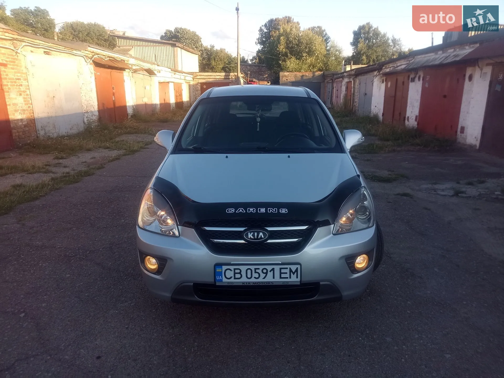 2011 Kia Carens - фото 1