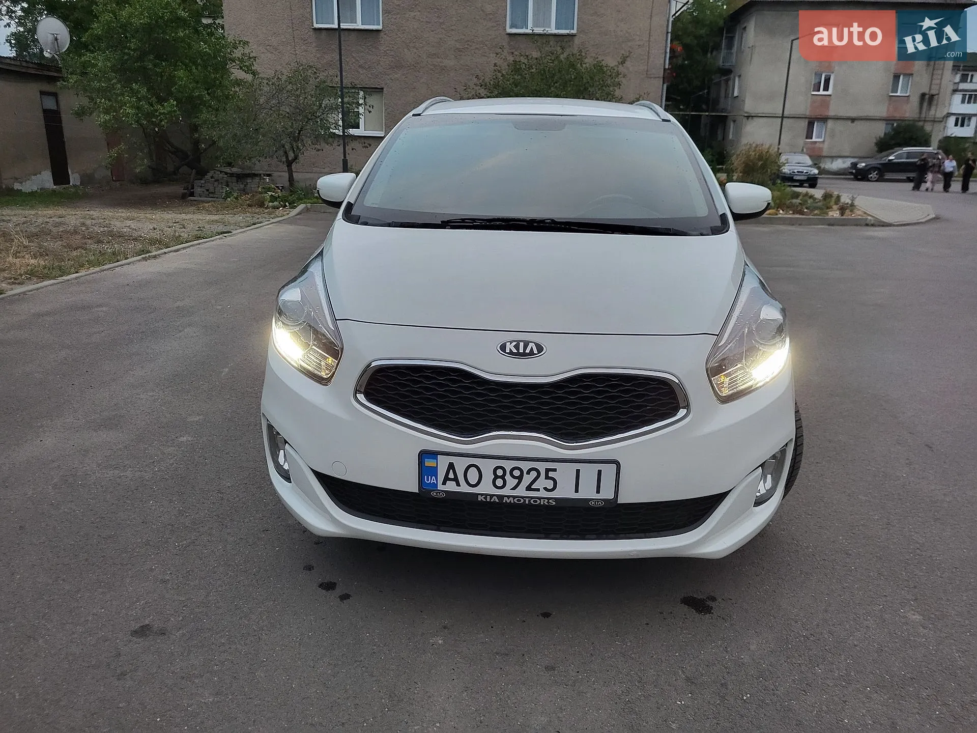 2014 Kia Carens - мініатюра 2