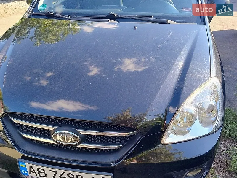 Kia Carens