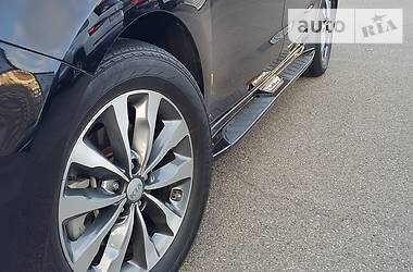 Мінівен Kia Carnival 2015 в 