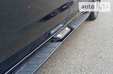 Мінівен Kia Carnival 2015 в 