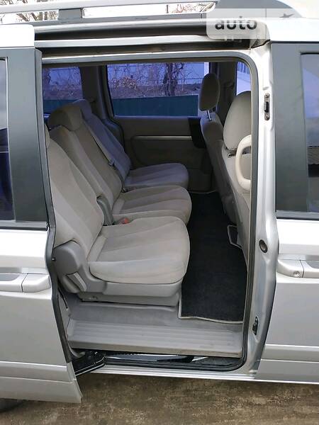 Мінівен Kia Carnival 2007 в Бершаді