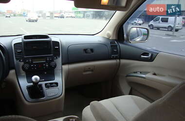 Минивэн Kia Carnival 2007 в Киеве