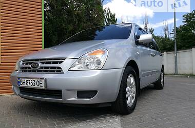 Минивэн Kia Carnival 2008 в Одессе