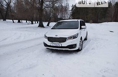 Минивэн Kia Carnival 2015 в Сумах