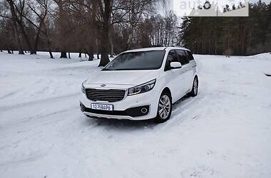 Минивэн Kia Carnival 2015 в Сумах