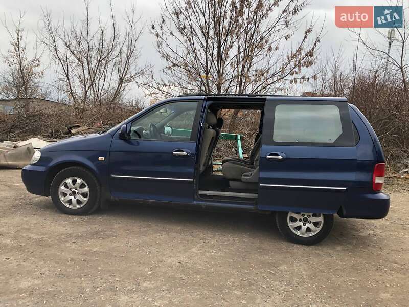 Минивэн Kia Carnival 2003 в Хмельницком