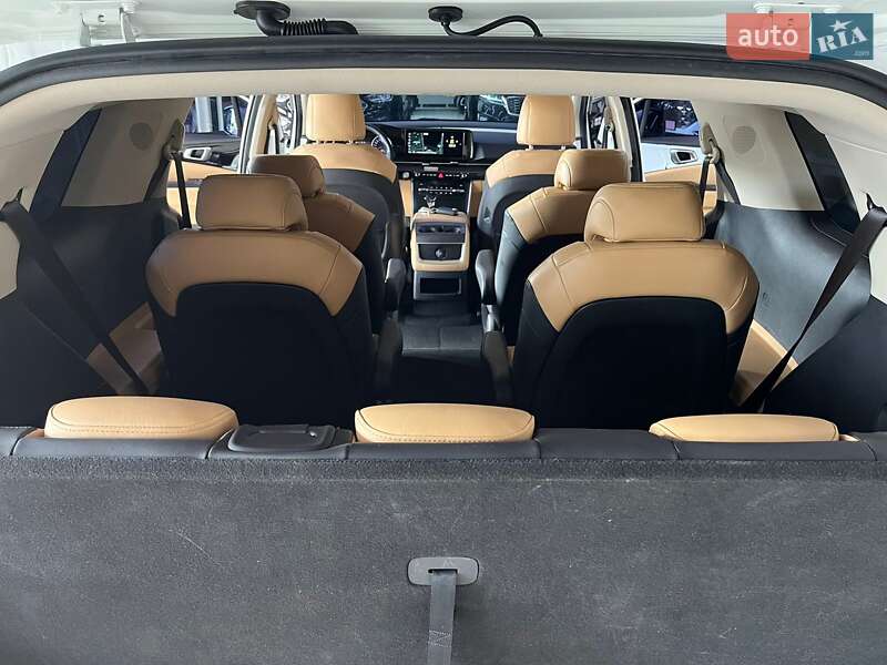 Мінівен Kia Carnival 2021 в Одесі