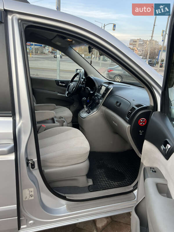 Минивэн Kia Carnival 2008 в Виннице фото 12 Минивэн Kia Carnival 2008 в Виннице