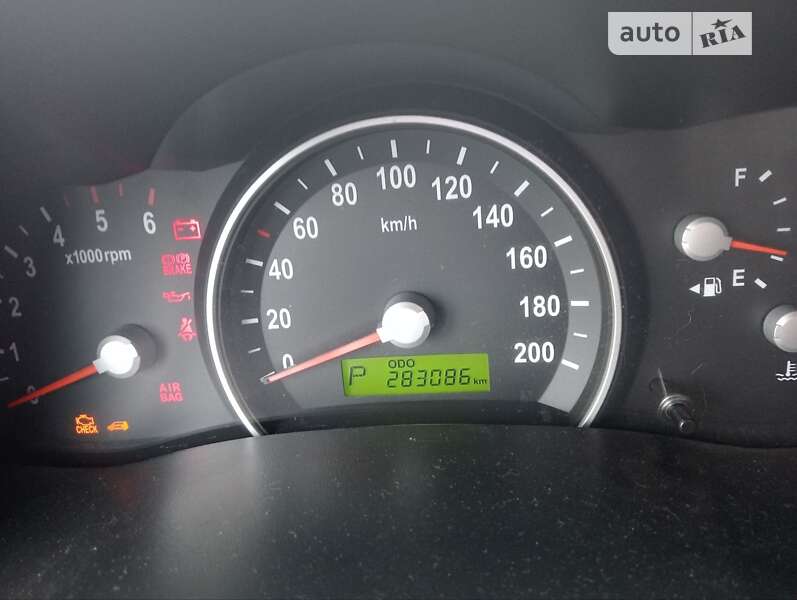 Минивэн Kia Carnival 2006 в Киеве фото 27 Минивэн Kia Carnival 2006 в Киеве