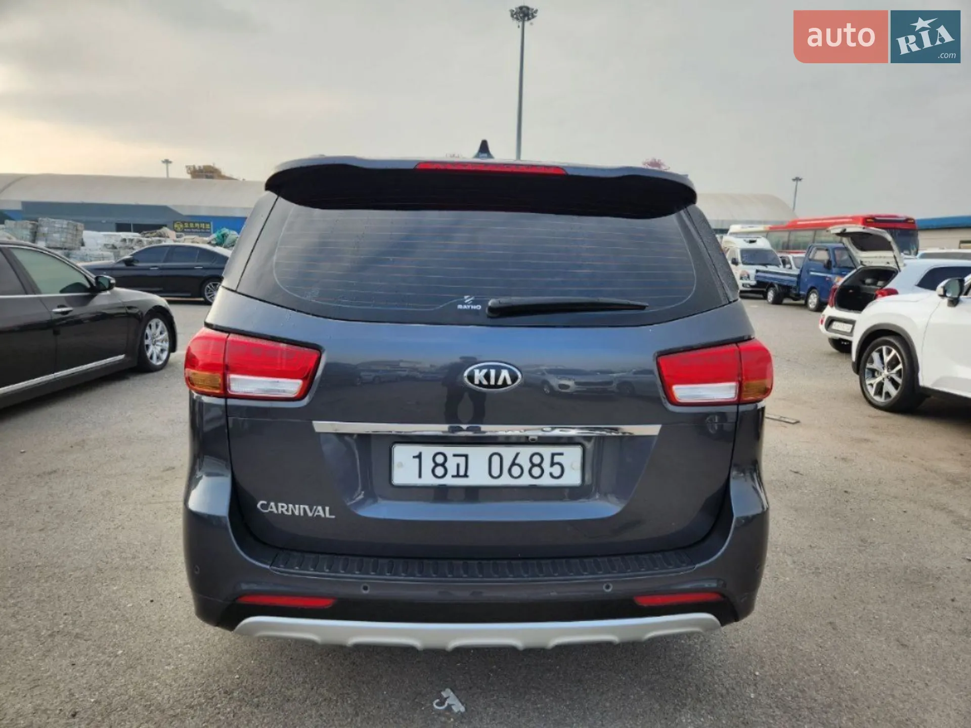 2016 Kia Carnival - мініатюра 7