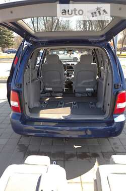 Минивэн Kia Carnival 2005 в Черкассах