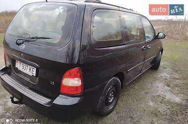 Минивэн Kia Carnival 2001 в Чернобае