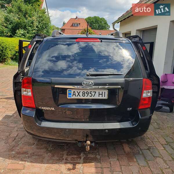 Мінівен Kia Carnival 2006 в Львові