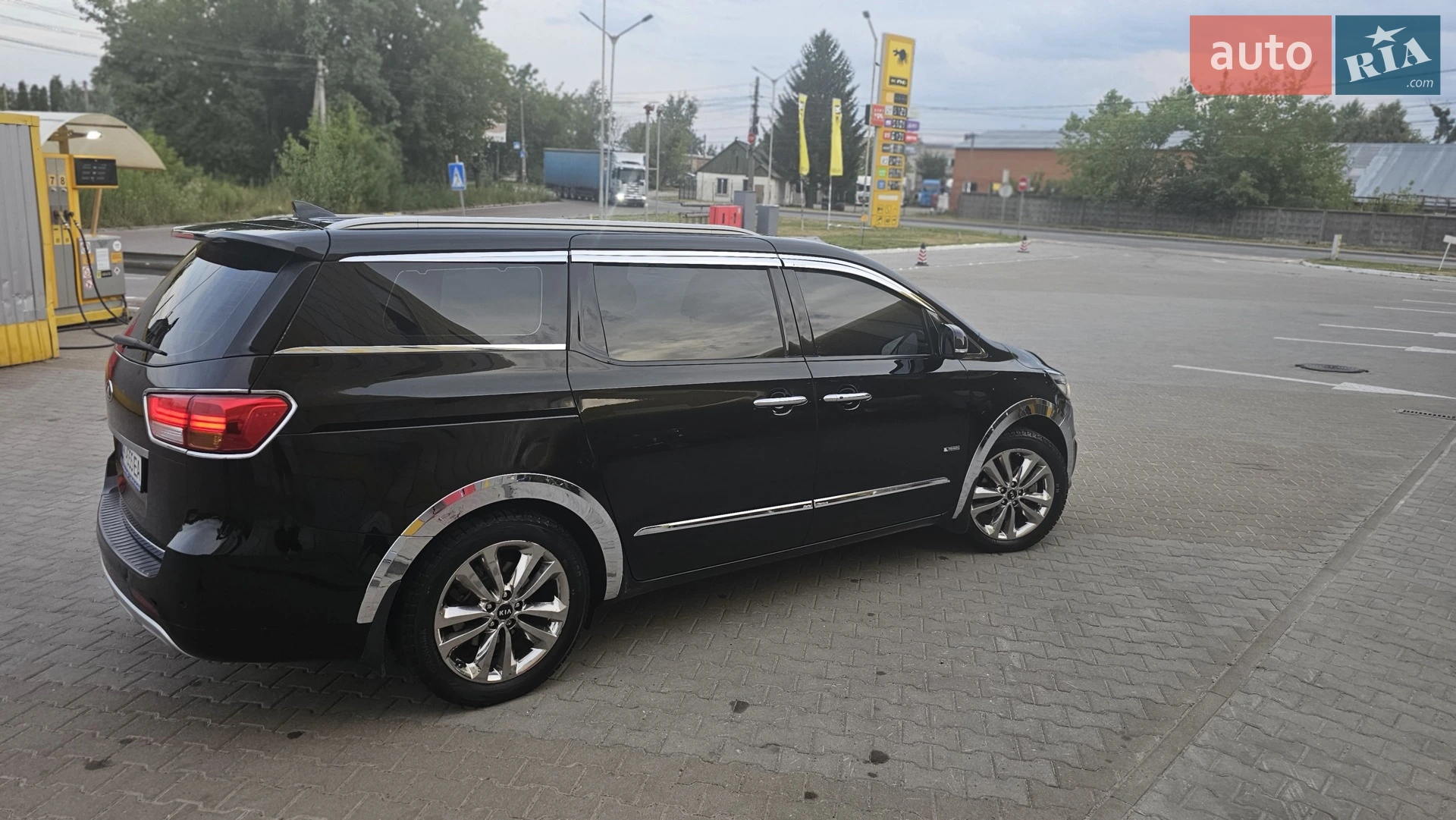 2014 Kia Carnival - мініатюра 6