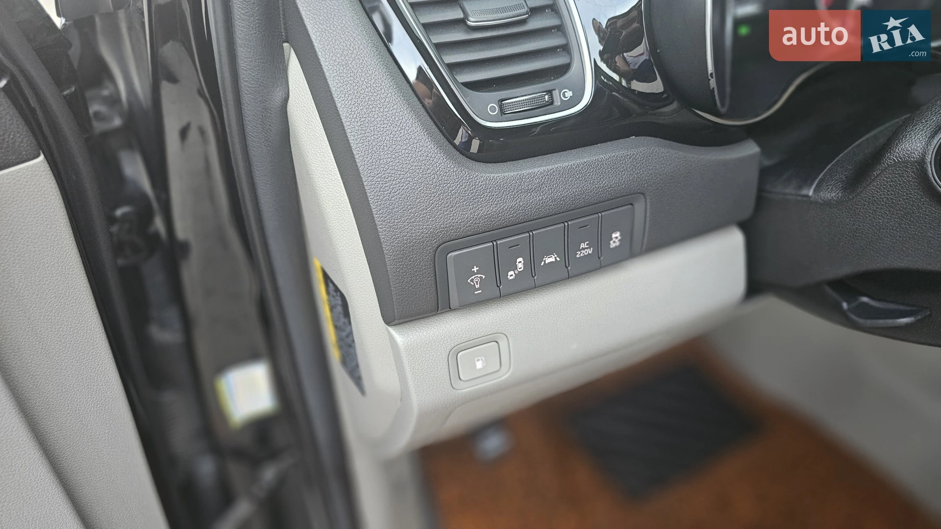 2014 Kia Carnival - мініатюра 18