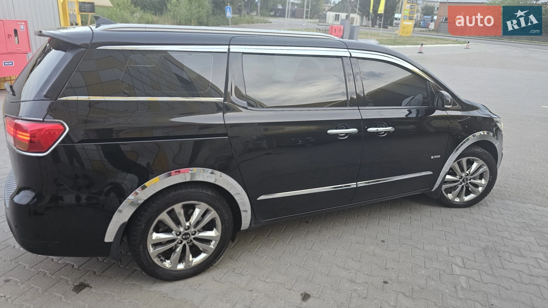 2014 Kia Carnival - мініатюра 4